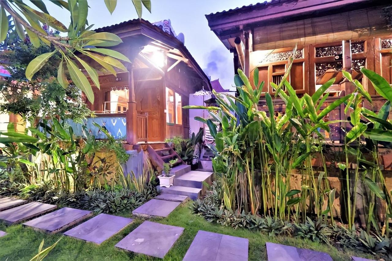 Hotel And Villa B52 Gili Islands Exterior photo